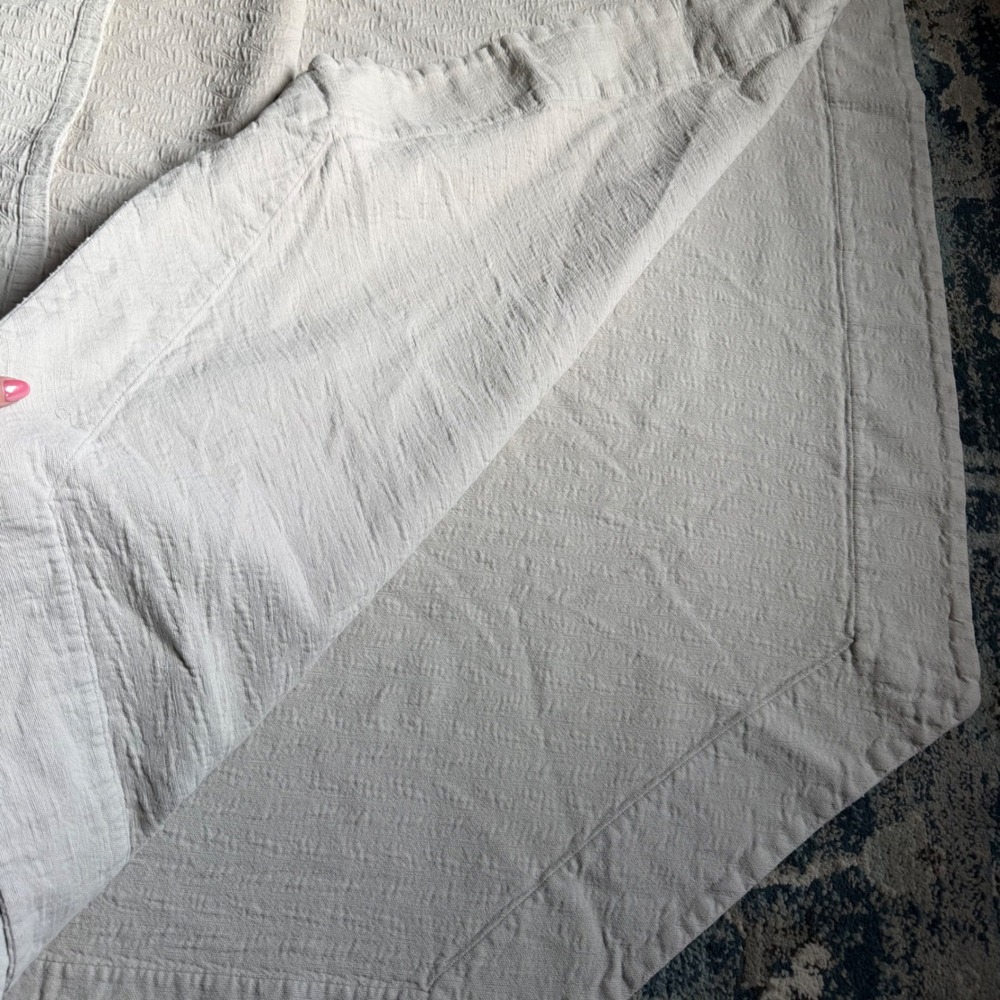 Frette Italy Luxury 100% Cotton White Matelassé Coverlet – Queen - Picture 5 of 9